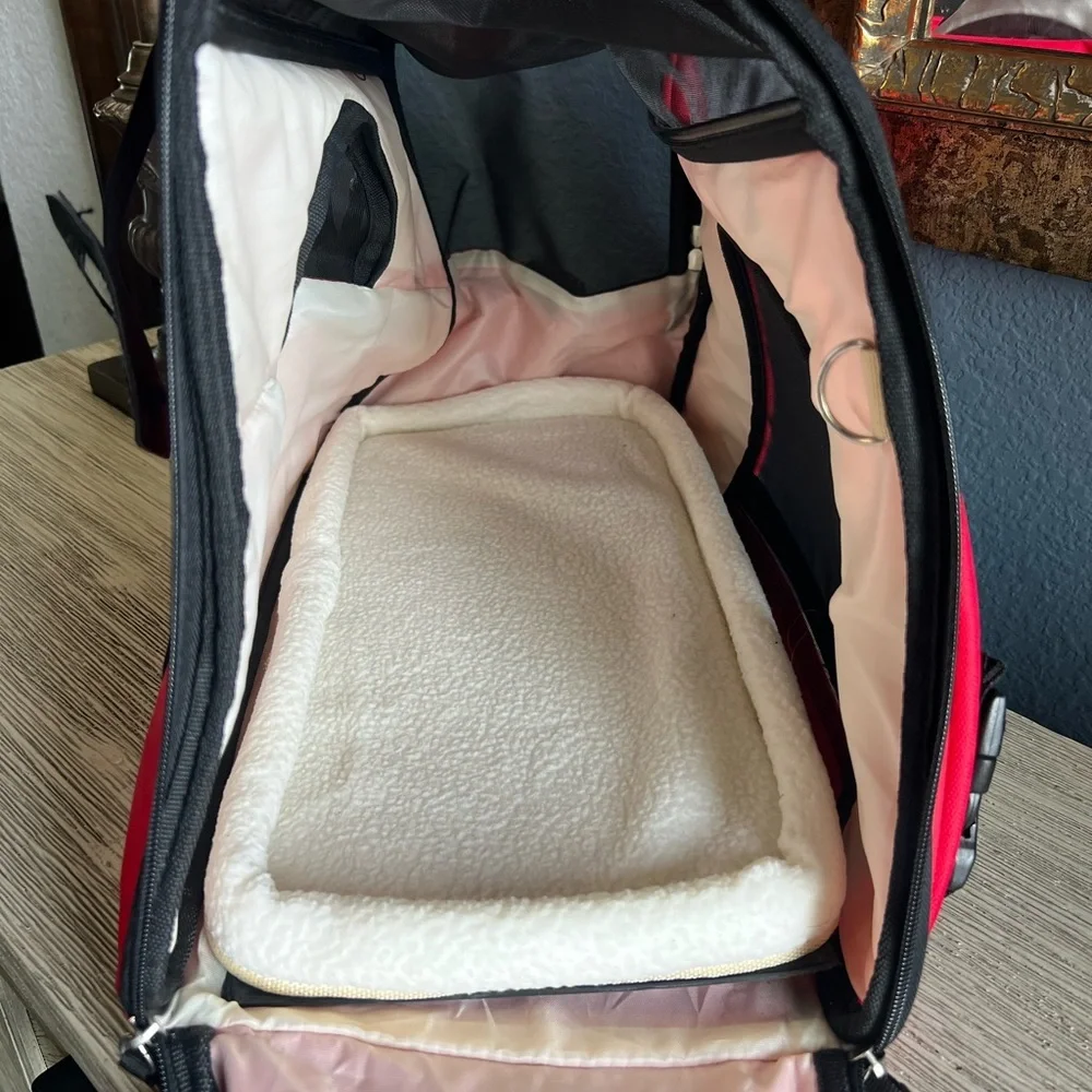 Coleman stylish pet